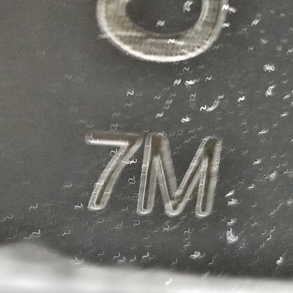 CHARLES by Charles David Polar Chelsea Boot, White Leather, Womens Size 7 - Picture 12 of 12